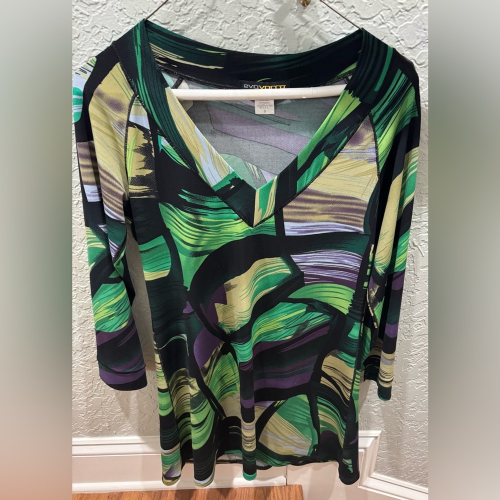 Women’s Eva Varro Multicolor Abstract Top size small